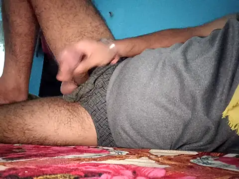 Snapshot of majit213 chatting on 09/15/25, 03:28 majit213 online show from 09/15/25, 03:28