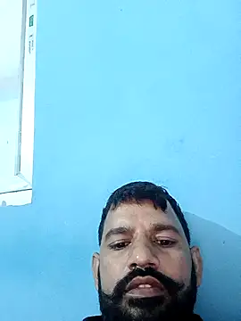 Snapshot of majit213 chatting on 10/13/25, 05:18 majit213 online show from 10/13/25, 05:18