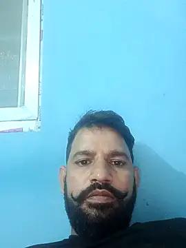 Snapshot of majit213 chatting on 10/15/25, 12:49 majit213 online show from 10/15/25, 12:49