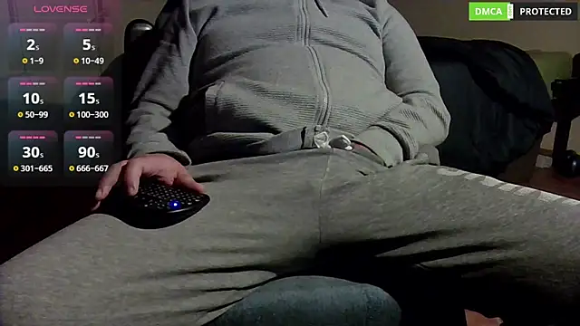 Snapshot of MultiOrgasmicLover chatting on 12/26/24, 11:46 MultiOrgasmicLover online show from 12/26/24, 11:46