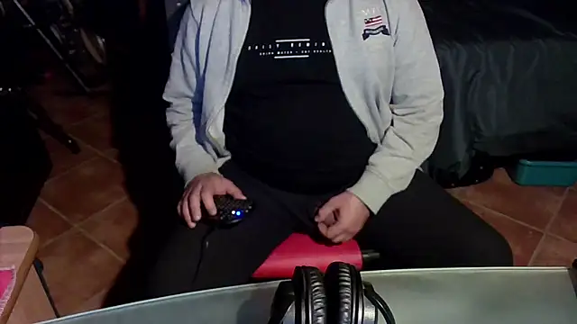 MultiOrgasmicLover online show from 12/01/25, 11:43