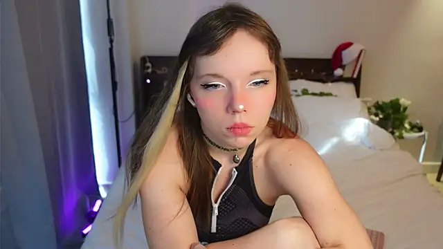 Ayra Lust online show from 01/13/25, 07:11