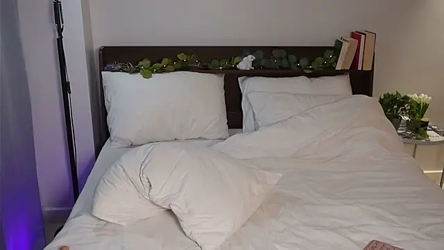 Ayra Lust online show from 02/08/25, 11:01