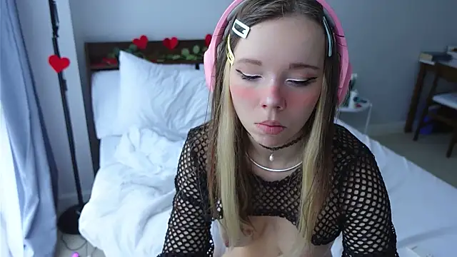 Ayra Lust online show from 02/17/25, 03:36