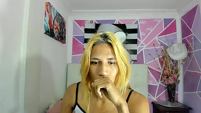 Brisahott online show from 02/26/25, 02:25