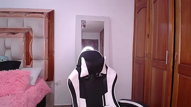 emilyaboott online show from 04/07/26, 11:15