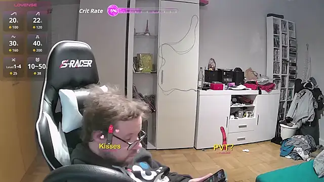 larsgessner30 online show from 11/07/25, 10:32