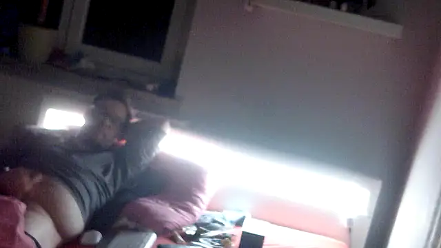 larsgessner30 online show from 02/04/26, 01:55