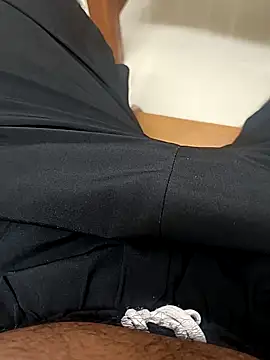 Snapshot of sat_1234 chatting on 01/20/25, 01:28 sat 1234 online show from 01/20/25, 01:28