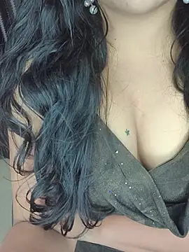 Tanvi-patil online show from 12/17/25, 06:14