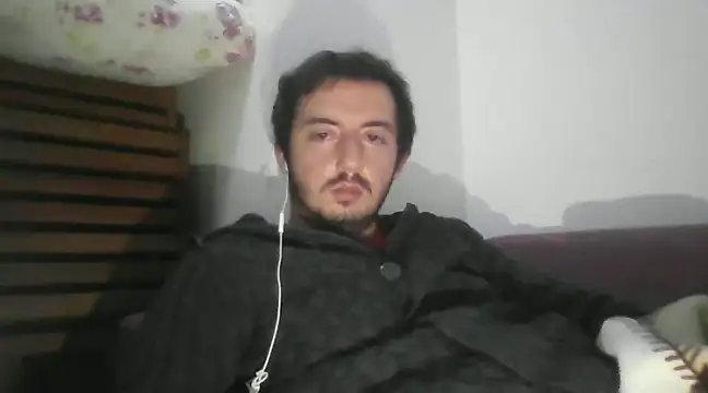 laynufff online show from 02/09/25, 12:39