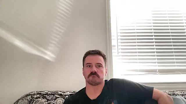 Snapshot of steelwood303 chatting on 12/03/25, 08:51 steelwood303 online show from 12/03/25, 08:51