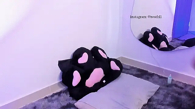 rossth1 online show from 02/10/25, 08:00