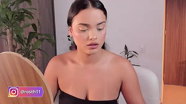 rossth1 online show from 10/09/25, 07:34