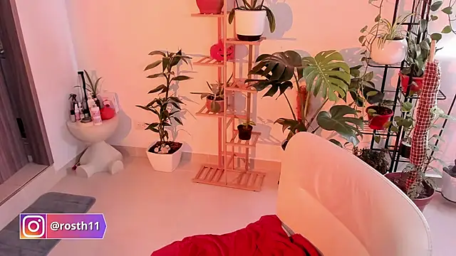 rossth1 online show from 11/08/25, 03:23