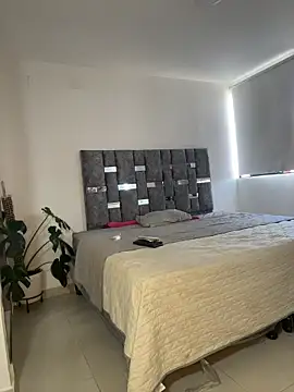 rossth1 online show from 02/25/26, 07:23