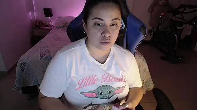 LauraHawkes online show from 06/27/26, 05:01