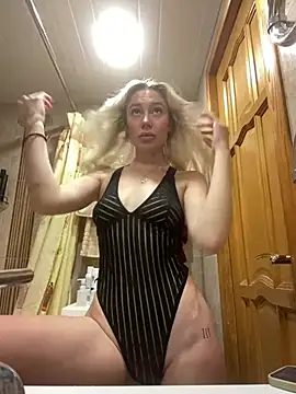 meanexx online show from 02/14/25, 10:28