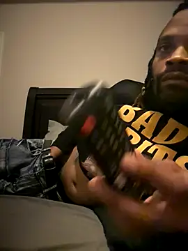 1BeautyN1Beast online show from 12/04/25, 05:28