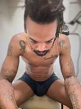 1BeautyN1Beast online show from 02/26/26, 06:56