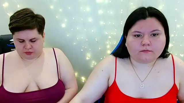 BeckyAndHellen online show from 04/15/26, 04:25