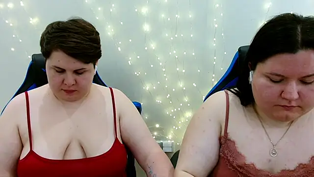 Snapshot of BeckyAndHellen chatting on 06/02/26, 09:17 BeckyAndHellen online show from 06/02/26, 09:17