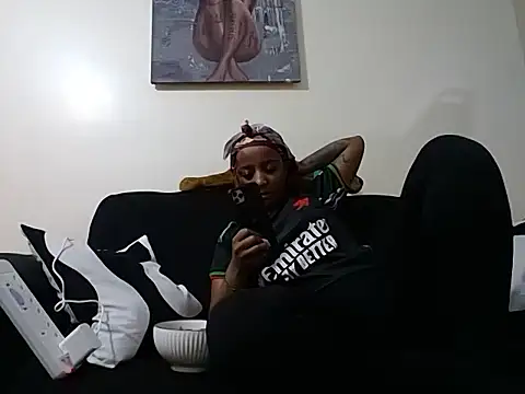 hoely grail01 online show from 09/12/25, 07:47