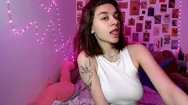 Celine Dionn online show from 12/21/24, 12:27