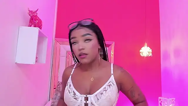 malu horny 69 online show from 02/13/26, 08:05