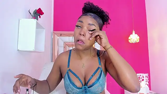 Snapshot of malu_horny_69 chatting on 08/08/26, 12:29 malu horny 69 online show from 08/08/26, 12:29