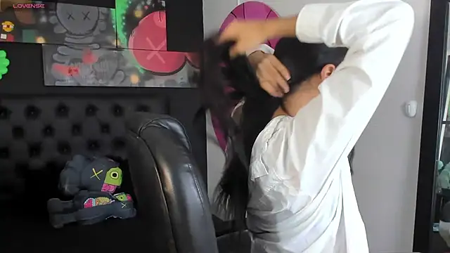 LOISE-XX online show from 09/09/25, 02:05