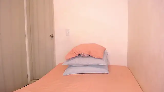 Megan mancini online show from 11/11/25, 11:38