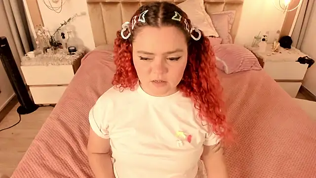 Twwiiggy online show from 03/12/25, 02:20