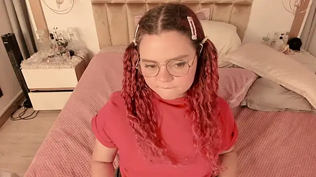 Twwiiggy online show from 03/15/25, 02:14