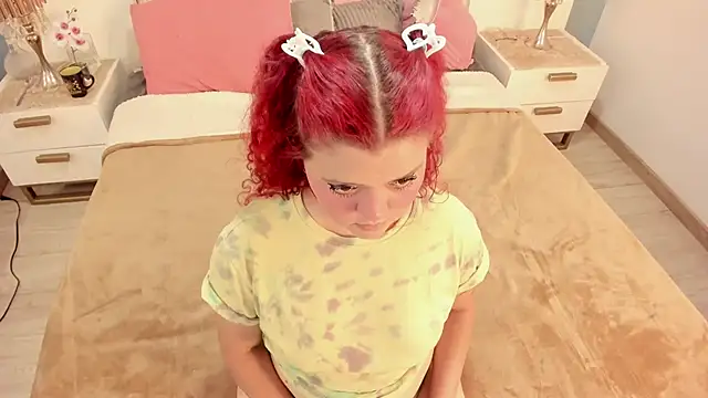 Twwiiggy online show from 09/10/25, 08:09