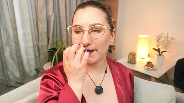 Ximenna Cruz online show from 04/11/26, 05:50