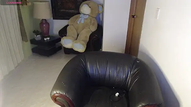 alexia 87 online show from 06/24/26, 04:00