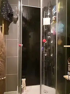 RomWoolf online show from 01/11/25, 04:48