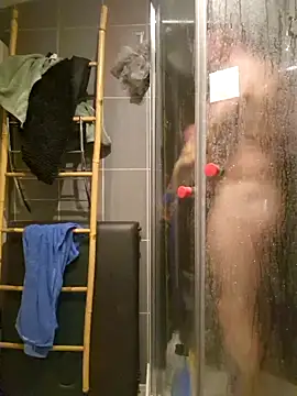 RomWoolf online show from 02/28/25, 12:43