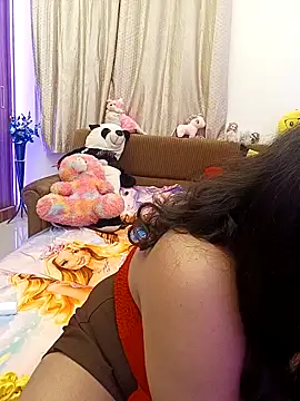 Snapshot of Divya_girl chatting on 05/02/26, 08:47 Divya girl online show from 05/02/26, 08:47