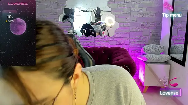 conniejames m online show from 02/04/26, 01:06