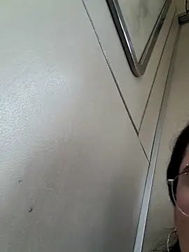 atenealovve 77 online show from 02/04/26, 07:53