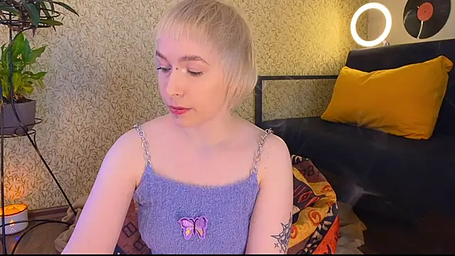 EmmyAmbros online show from 03/02/25, 09:10