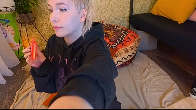 EmmyAmbros online show from 10/02/25, 03:41