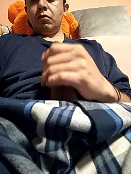 Snapshot of GuapoCoqueto chatting on 10/26/25, 09:48 GuapoCoqueto online show from 10/26/25, 09:48