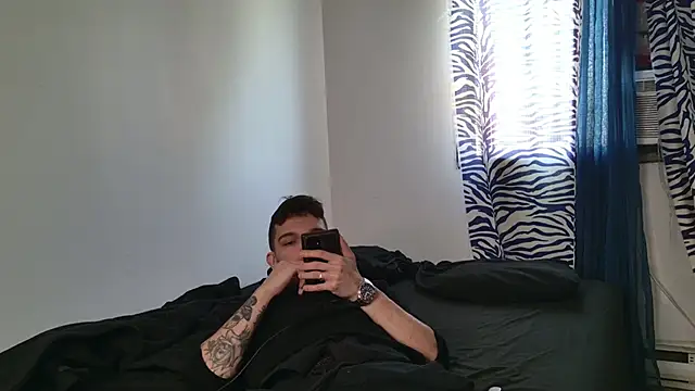 Snapshot of JackDesFeux chatting on 05/30/26, 06:27 JackDesFeux online show from 05/30/26, 06:27