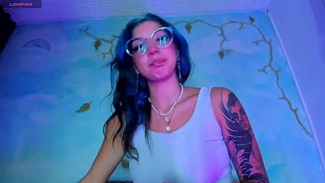 SaturnooStonee online show from 03/11/26, 02:28