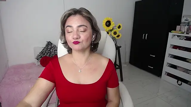 ana milf online show from 02/19/25, 11:49