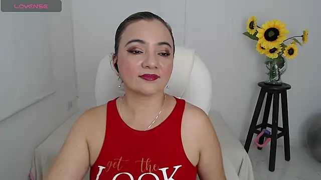 ana milf online show from 11/05/25, 01:44