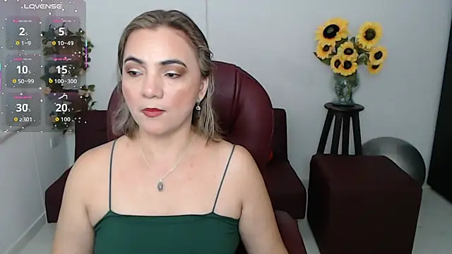 ana milf online show from 04/29/26, 01:15